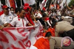 Pengamat: Apa Pun Putusan MK Berpotensi Rusuh