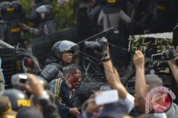 Polisi: Delapan Korban Luka Akibat Demo MK
