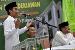 Hasyim Muzadi: Tak Perlu Ragu Dengan Kepemimpinan Jokowi