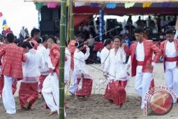 Tradisi Panas Pela