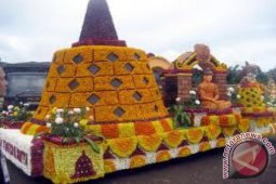 KARNAVAL MOBIL HIAS MERIAHKAN PERINGATAN HARI KEMERDEKAAN