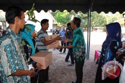 Disnakertransos Bantu Korban Kebakaran