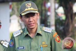 Bupati Serahkan Uang Pembinaan Atlet Tala