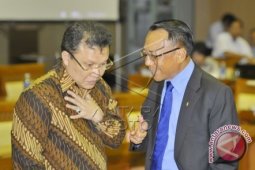 Menunggu "Bola Panas" Dari Jero Wacik