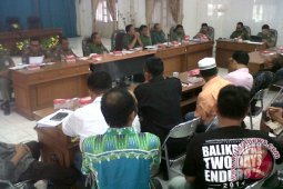 Pemkab Mediasi Konflik Pedagang