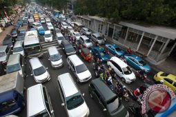 Tansportasi massal Jabodetabek solusi atasi kemacetan