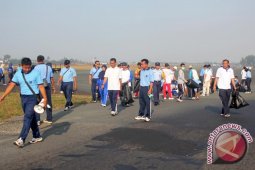 Lanud Temukan "Benda Asing" Bisa Rusak Pesawat