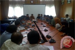 Pelamar CPNS Aceh Selatan Beraudiensi ke DPRK