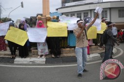 Mahasiswa Minta Dana Bos Aceh Barat Diaudit