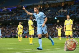 City hancurkan Sheffiled Wednesday dengan skor 7-0