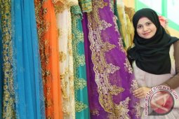 Penyewaan Kebaya Pesta Mulai Berkembang di Lhokseumawe