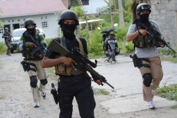 Penggeledahan Rumah Kos Terduga ISIS
