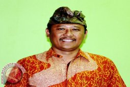 Pemprov Berikan Penghargaan Penulis Buku Bali
