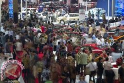 Jokowi Sayangkan Tak Ada Mobil Indonesia di IIMS