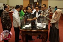 Komisi III DPR Setujui 4 Calon Hakim Agung