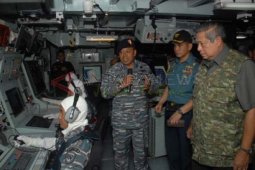 Presiden Terima KRI Jenis MRLF