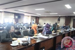 Sampaikan Saran Secara Tertulis