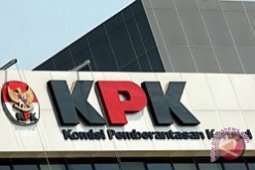 KPK Tahan Bupati Muba dan Istri
