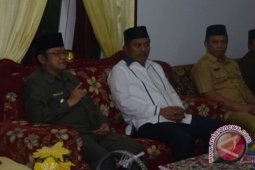 Bupati Serahkan Aset Tower Ke PLN