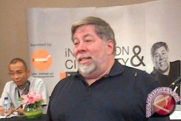 Steve "Apple" Wozniak jadi profesor di Australia