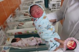 "Si Dukun 3 in 1" Diluncurkan, Lahir Langsung Dapat 6 Dokumen