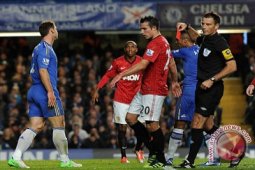 Mourinho Frustasi Ivanovic Kartu Merah
