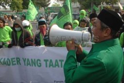 Tolak Muktamar VIII PPP