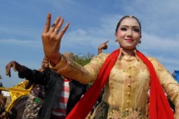 "Tanda'" Iringi Sapi Sonok