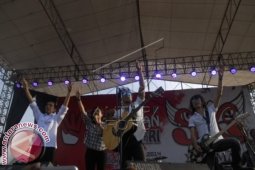 Jokowi Disambut Ribuan Slankers Boyolali
