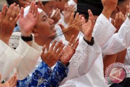 Memohon Hujan Turun