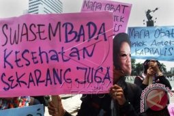 Tuntut Keluar dari WTO