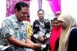 Dinsos Banten Kucurkan Dana Jamsosratu Rp12,18 Miliar