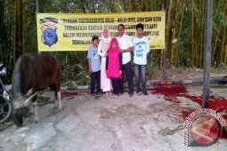 POTONG HEWAN QURBAN