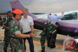 TNI AU Paksa Pesawat Asing Mendarat