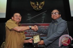 Wakil Ketua MPR Sosialisasi di Kalbar