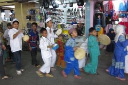 Takbiran Jalan Kaki
