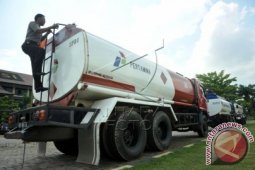 Mobil Tanki 'Kencing' BBM Ditangkap