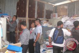 Penyidik tipikor geledah kantor Dinas Pendidikan Rejanglebong