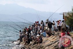 Wisman Galakkan Mancing di Sabang