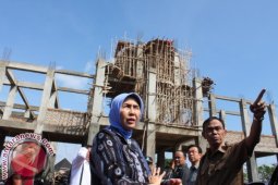 TINJAU PROYEK TERMINAL