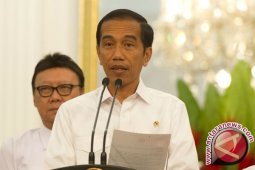 DPR Minta Presiden Jelaskan Kenaikan Harga BBM