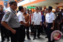Presiden Inginkan Pelayanan Kapal Penyeberangan Diperbaiki