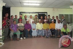 Kulaan Malaysia Teteskan Airmata Di Banjarmasin