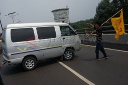 Blokade Jalan Raya