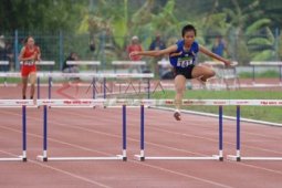 Final 400 Meter Lari Gawang
