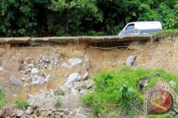 Ribuan Warga Kluet Timur Masih Terisolir
