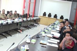 Kebijakan Lemah, Minim Kepercayaan