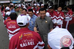 LEPAS KONTINGEN PON REMAJA
