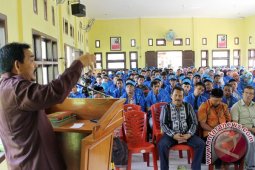 Rektor Harap Mahasiswa Kreatif Saat KPM