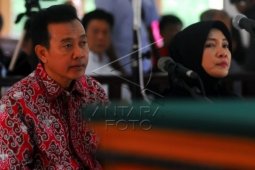 Sidang bupati nonaktif Karawang memasuki pencucian uang